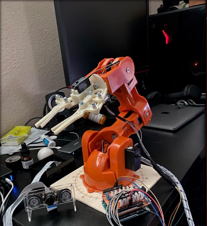 Team 1 thumbnail - robot arm